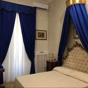Royal Gismonda Nocleg ze śniadaniem Neapol